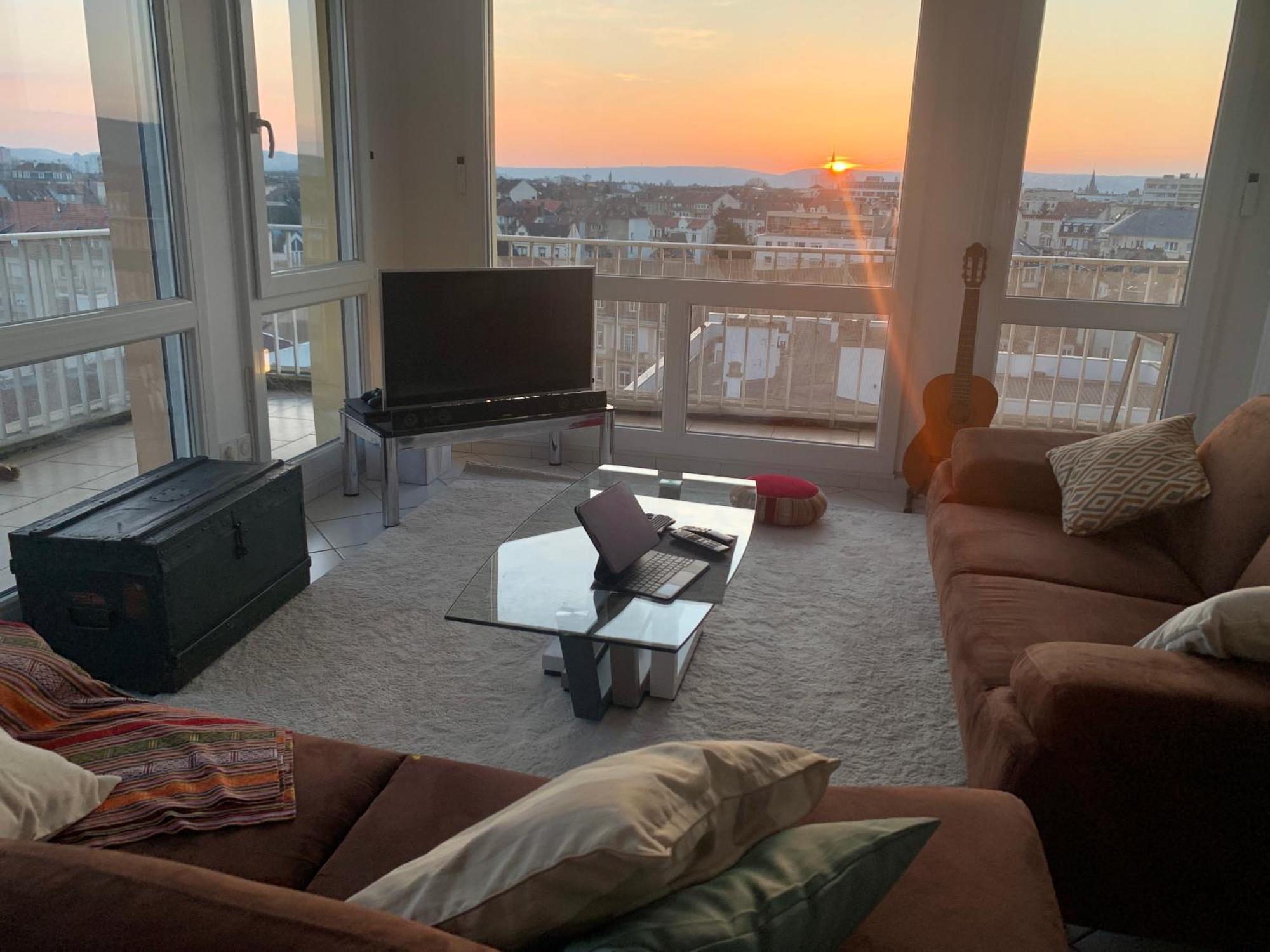 Vue Magnifique, 7 Mn Gare, Muse, Centre, Parking Apartment